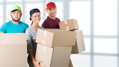 Moving day planning with boxes and furniture in London